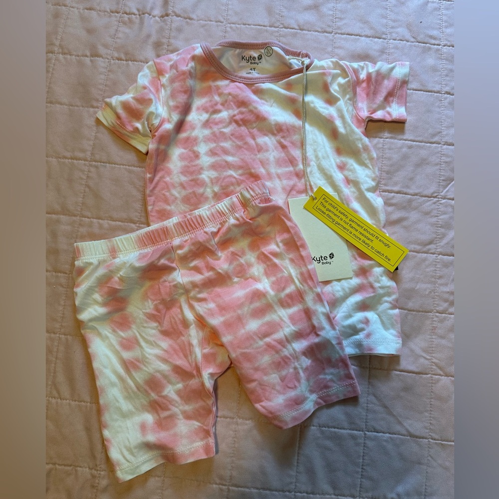 Kyte 4T NWT short sleeve riptide bamboo